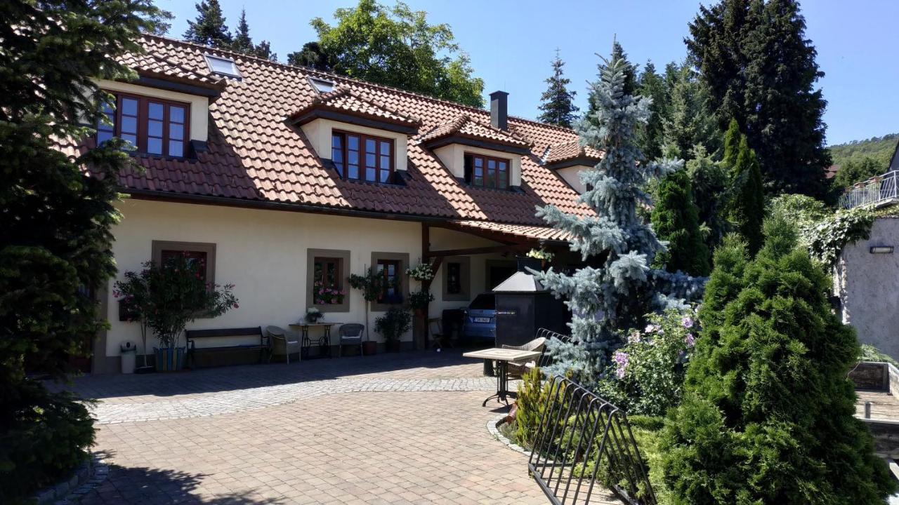 Stary Dum Hotel Cernosice Kültér fotó
